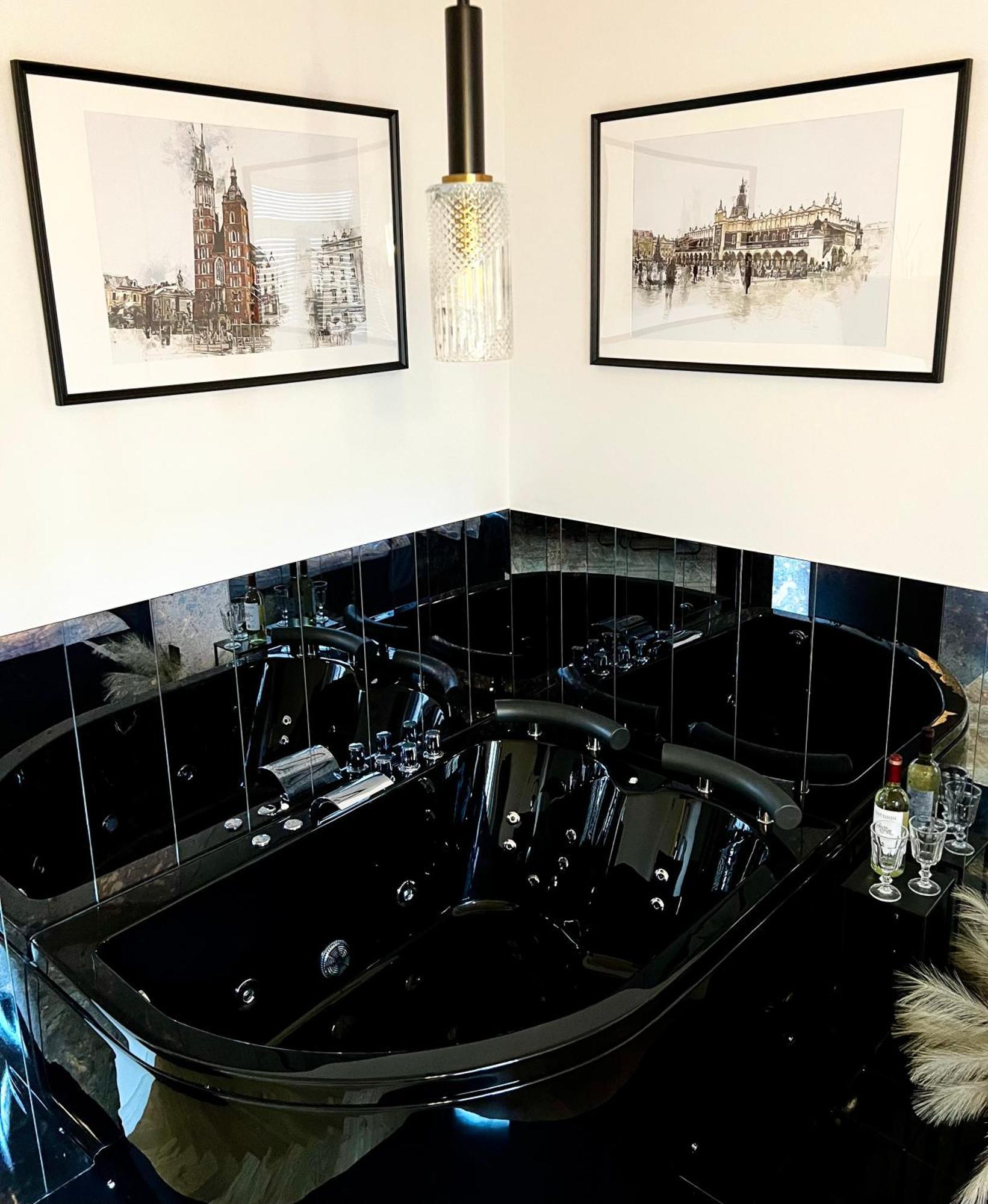 Krakow Old Town Apartment Jacuzzi - Wymeldowanie Do 13 Екстер'єр фото