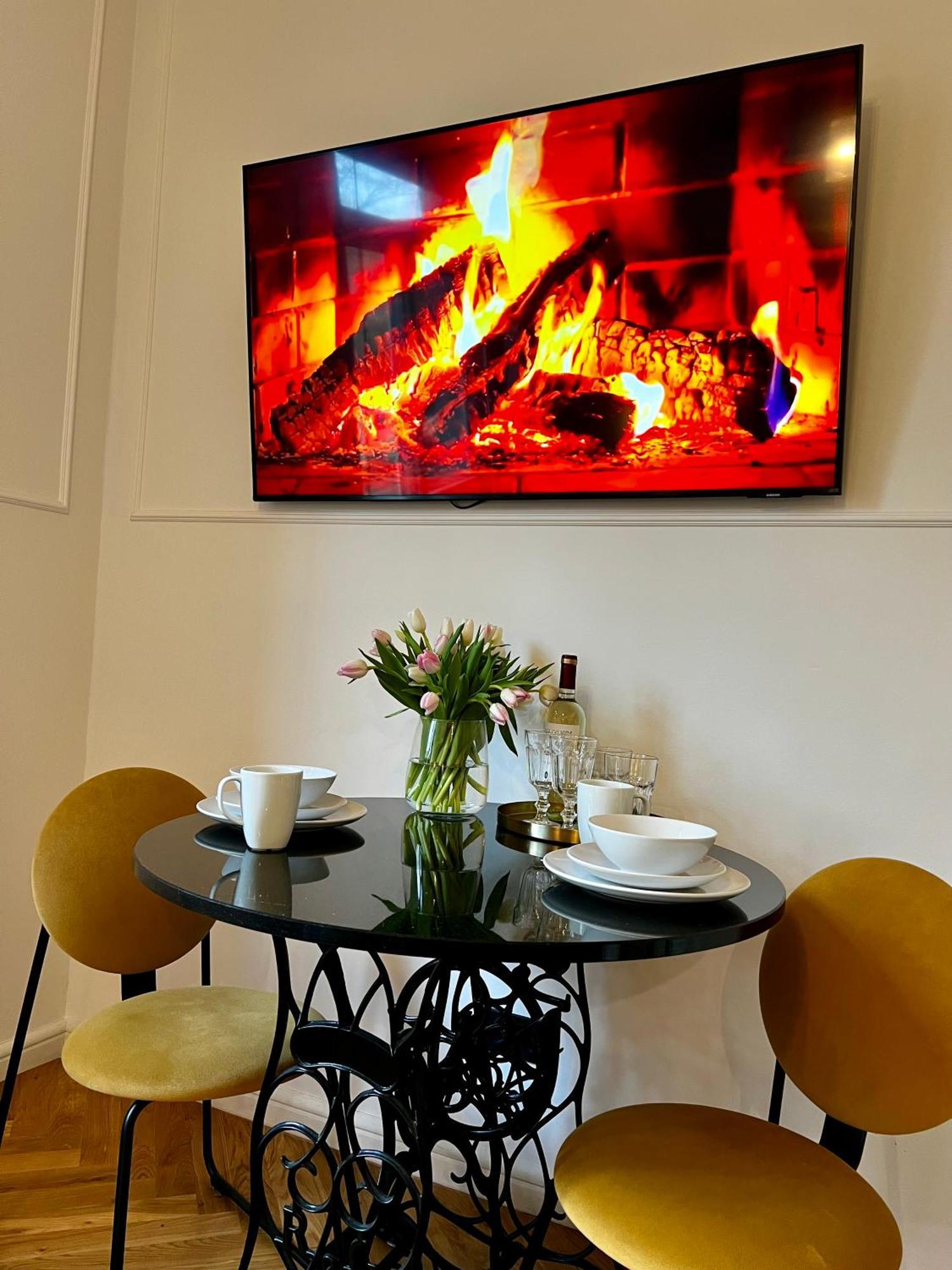 Krakow Old Town Apartment Jacuzzi - Wymeldowanie Do 13 Екстер'єр фото